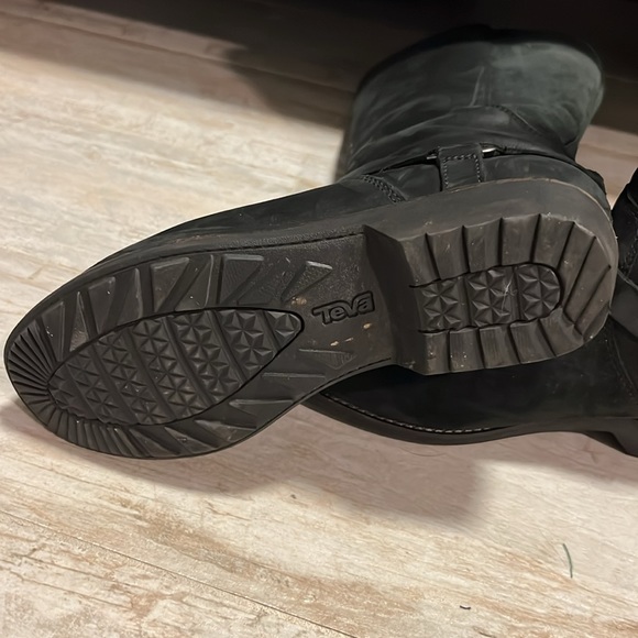 Teva waterproof boots - Picture 7 of 8